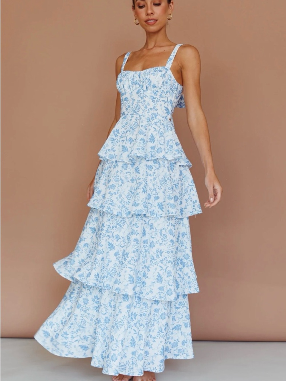 NWT Selfie Leslie Provence Bloom Tiered Midi Dress Floral Blue - Size small